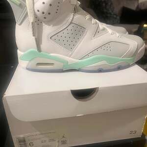 Air Jordan 6 Retro Mint Foam
